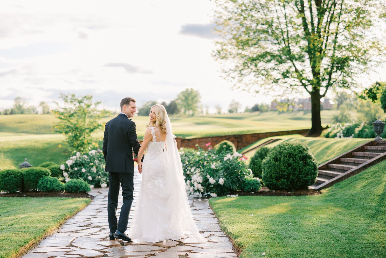 Couple 2 — wedding day, 2022