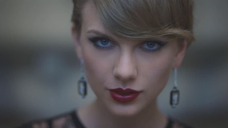 Behind the scenes on Taylor Swift's Blank Space music video at Oheka Castle